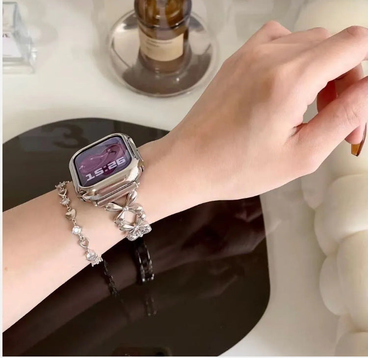 LoofFitU™ Clover light luxury women's high-end Apple watch strap