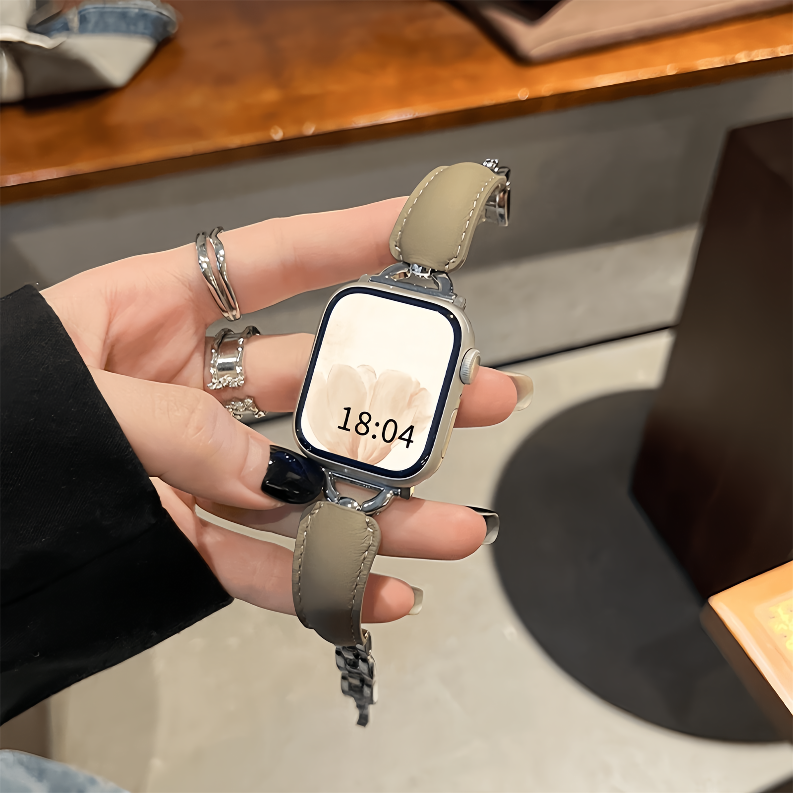 LoofFitU™ Luxe Leather-Metal Strap for Apple Watch – Elegant. Durable. Unique.