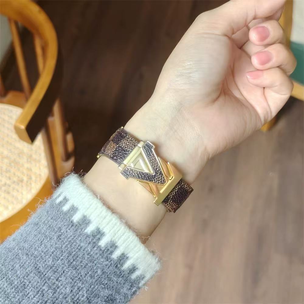 LoofFitU™ Luxuray V-BUCKLE Leather Strap