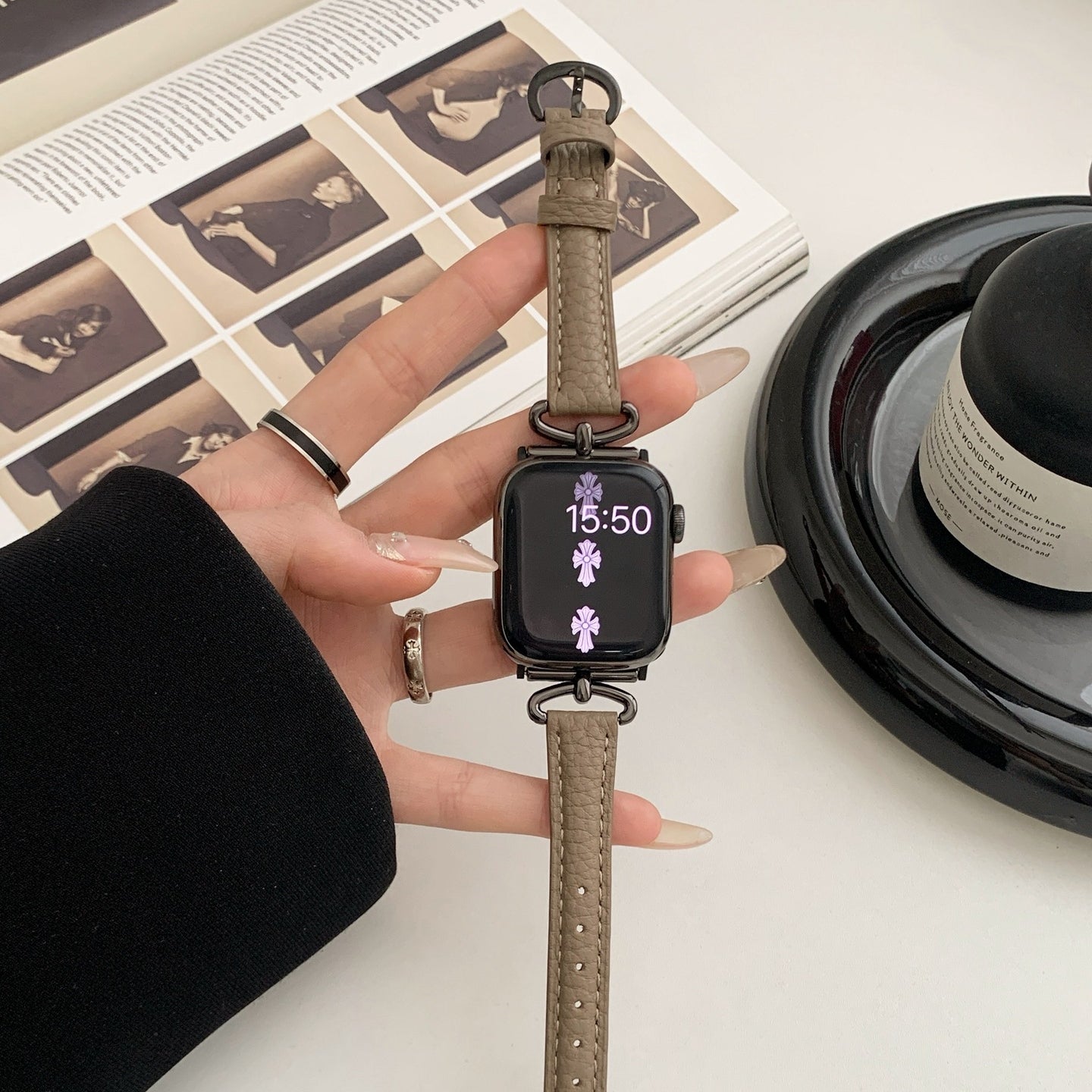 LoofFitU™ Fashion D-shape Leather Band – Sleek, Modern, and Stylish
