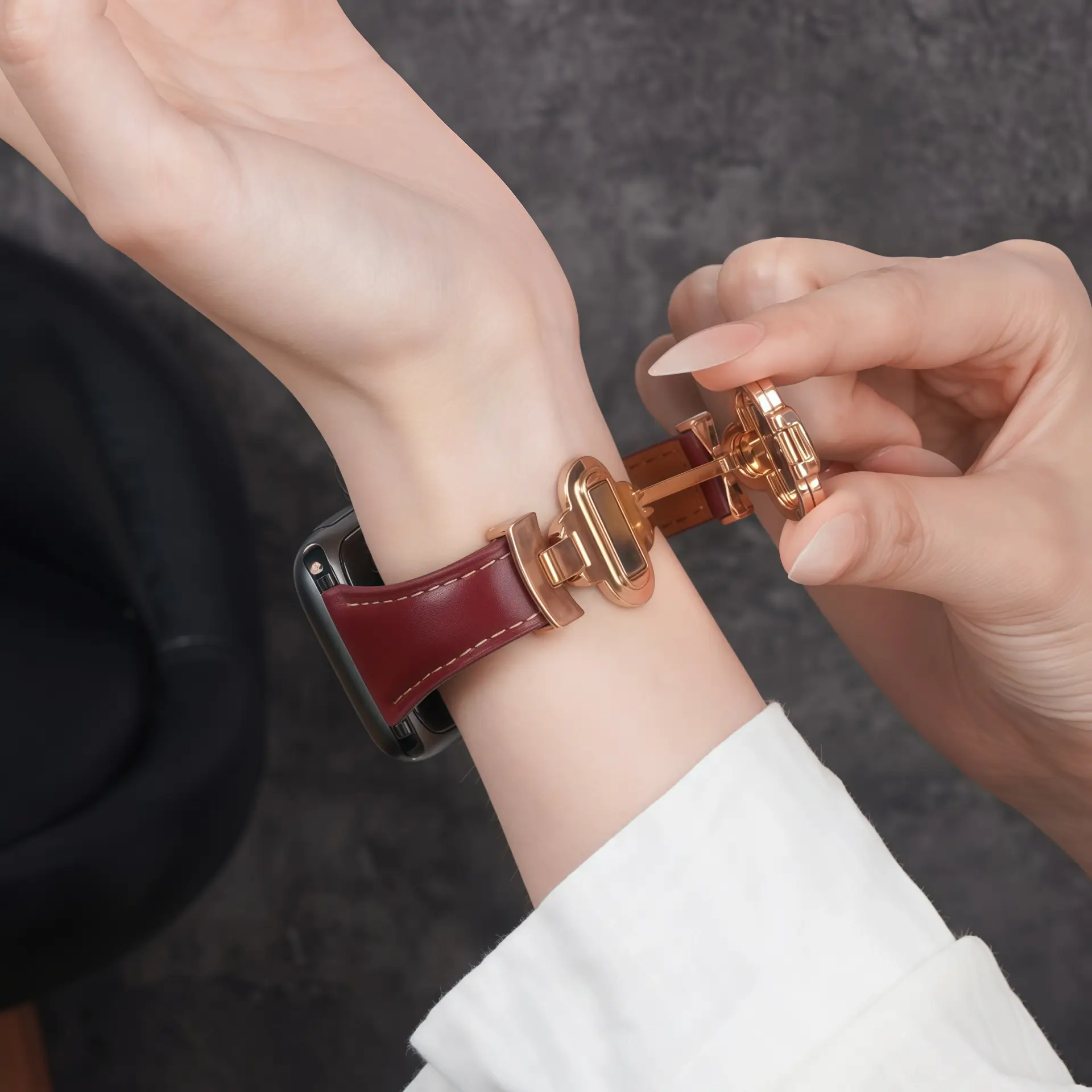 Lucky Flower Leather Strap For Apple Watch