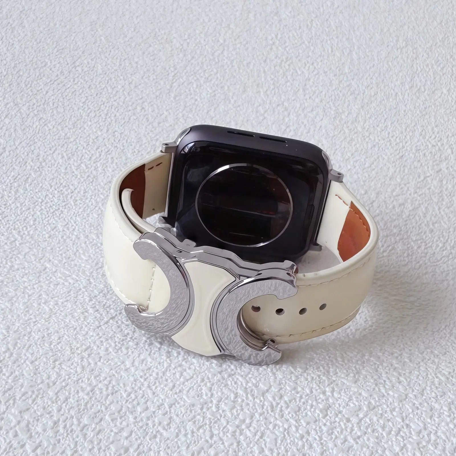 Double C-shape Leather Band