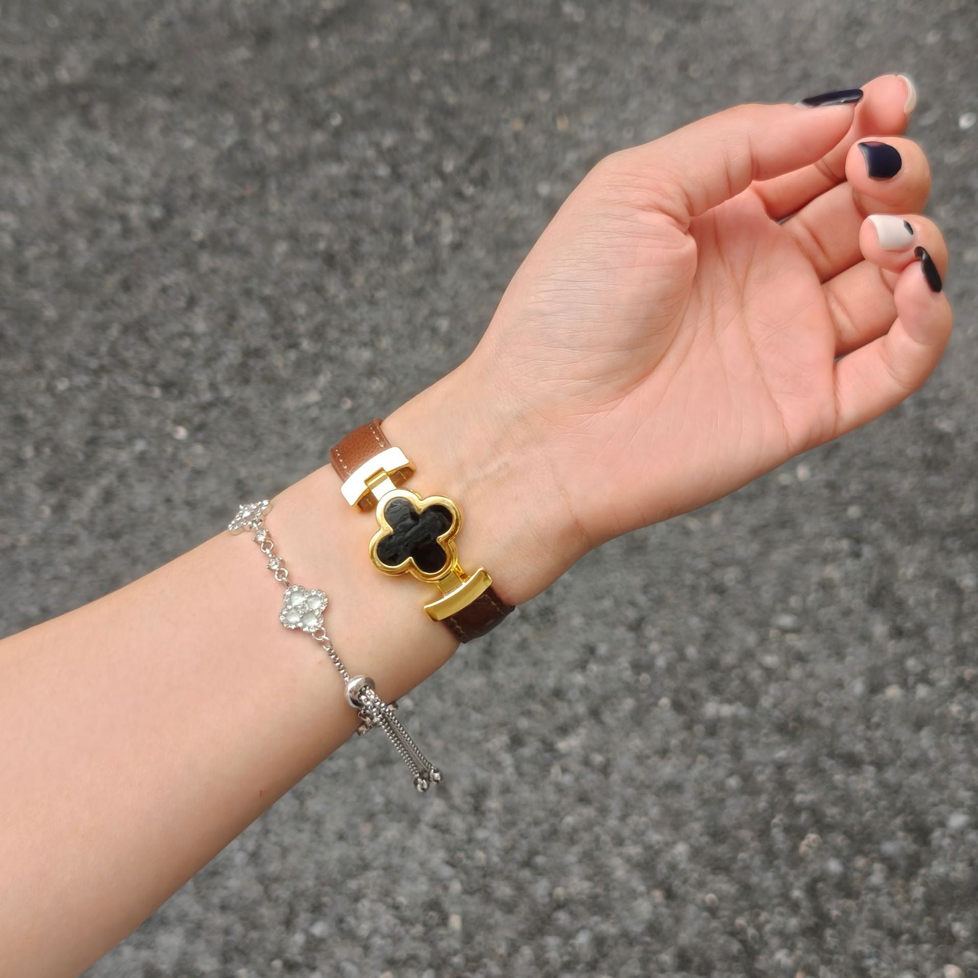 LoofFitU™  Luxury Clover Leather Strap