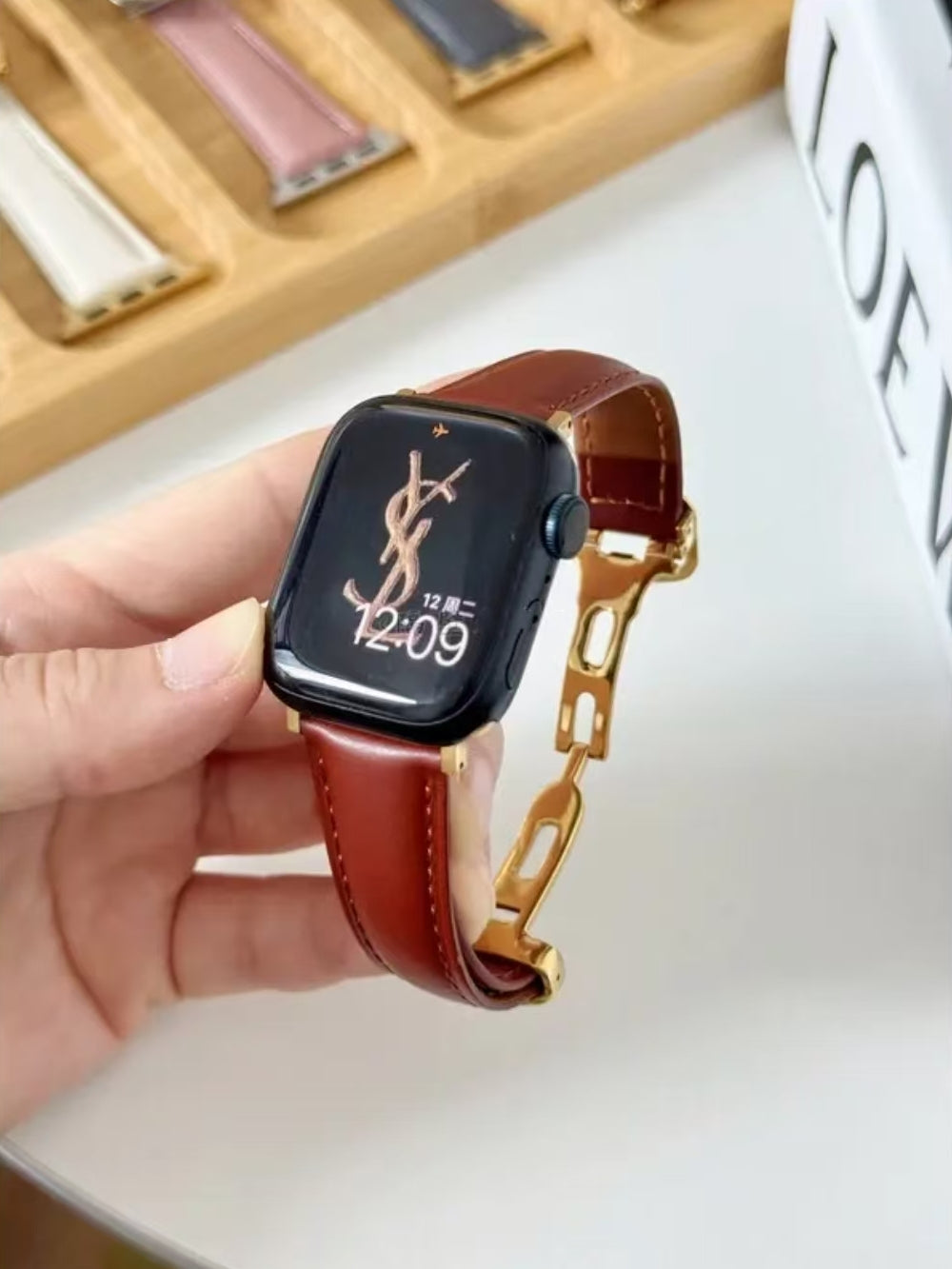 LoofFitU™ D-Shaped Leather Band – Refined Design, Superior Comfort