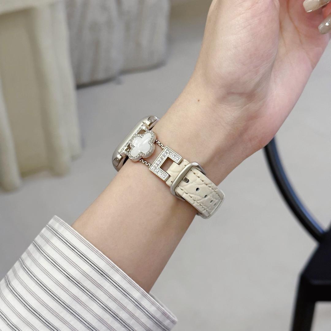 LoofFitU™ Diamond Clover Alligator Leather Strap – Shine Bright with Luxury and Style