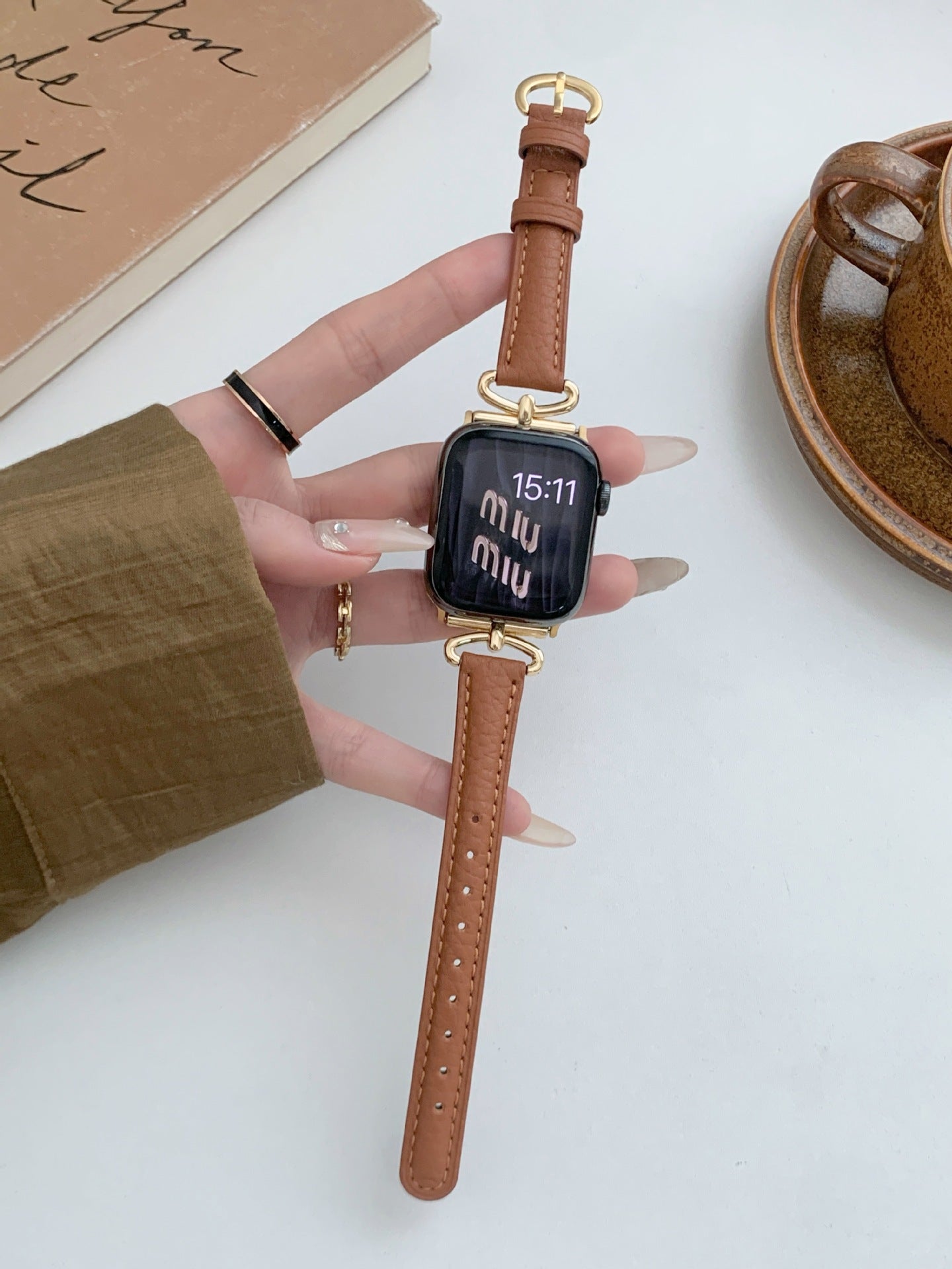 LoofFitU™ Fashion D-shape Leather Band – Sleek, Modern, and Stylish