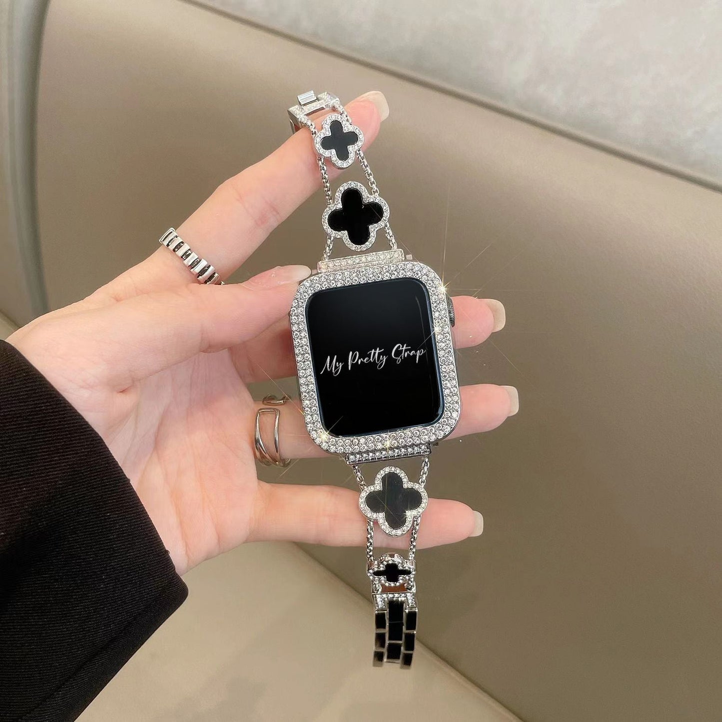 LoofFitU™ Clover Luxe Metal Band – Sparkle with Every Move