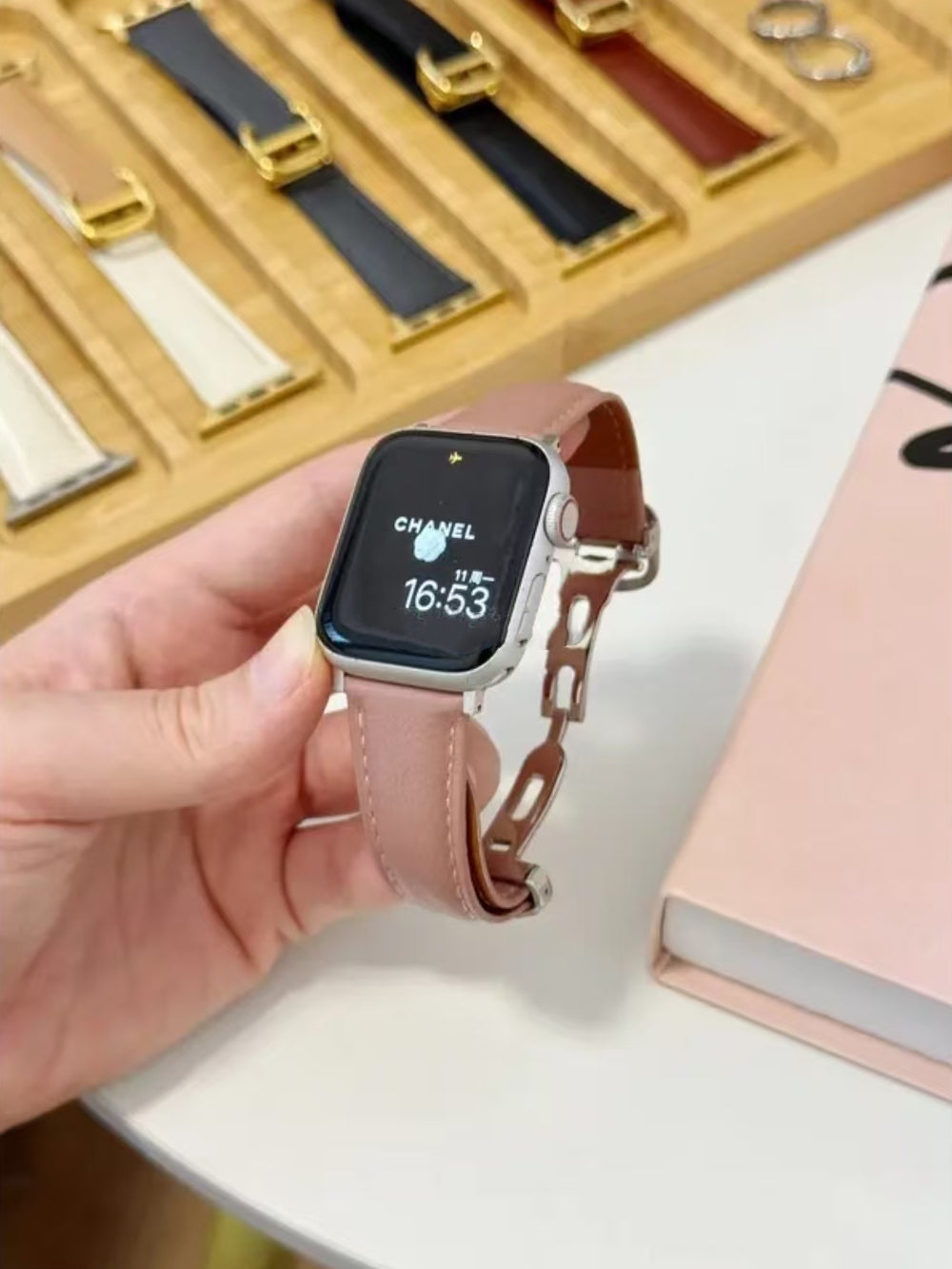 LoofFitU™ D-Shaped Leather Band – Refined Design, Superior Comfort